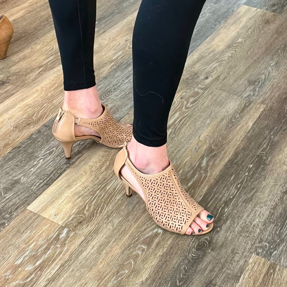 Style & Co Women’s Haddiee Tan Open Toe Heels - Size 7